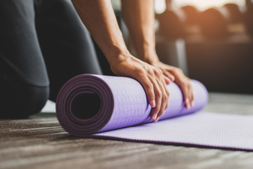 Témoignage de Léa : "J'ai testé le nouveau programme Yoga de CROQ et j'adore !"