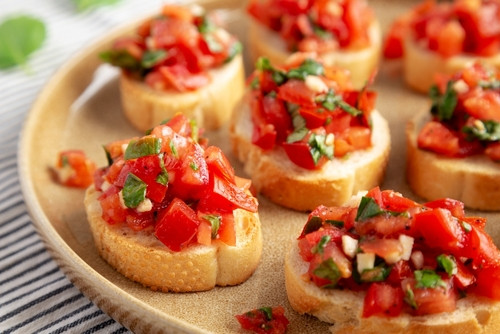 10 recettes apéritives à la tomate