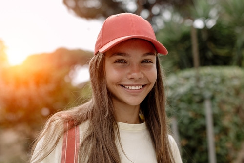 Bob ou casquette : que choisir pour se protéger du soleil ?