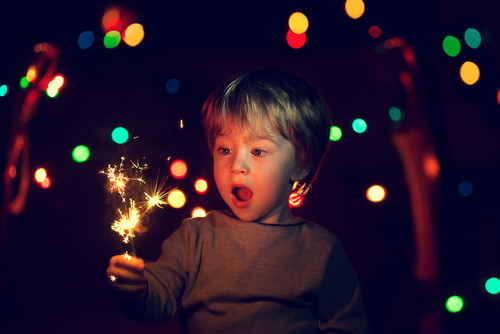 À quel âge un enfant peut-il assister à un feu d’artifice ?