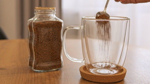 Café instantané : bon ou mauvais pour la santé ?