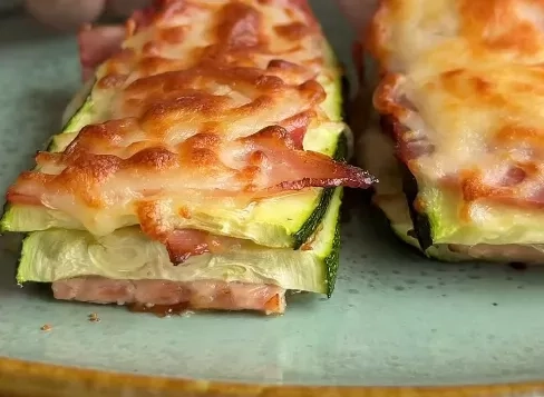 Croque-monsieur de courgettes : la recette rapide et tendance qui fait fureur sur TikTok