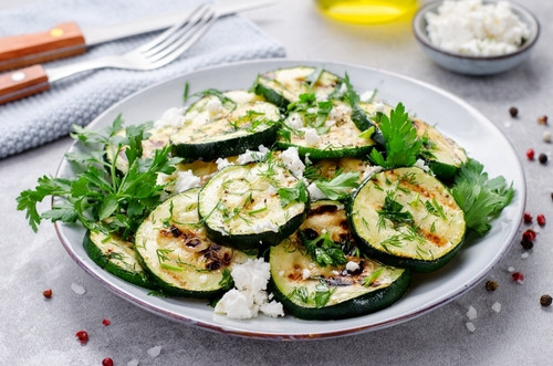 Recette de salade de courgettes grillées 