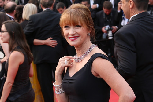 À 74 ans, découvrez le secret de Jane Seymour pour rester en forme et radieuse