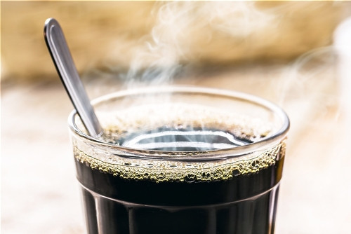 Tendance originale du Vietnam : pourquoi le sel s’invite dans votre café