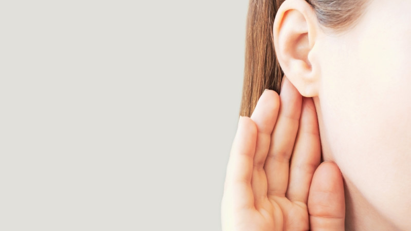 Comment retirer seul un bouchon d'oreilles ?