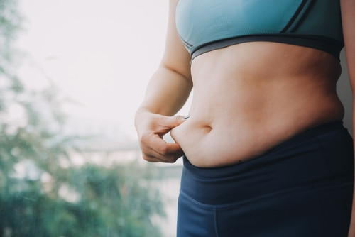 « J’ai retrouvé un ventre plat à 39 ans » : comment Caroline a transformé sa silhouette avec CROQ
