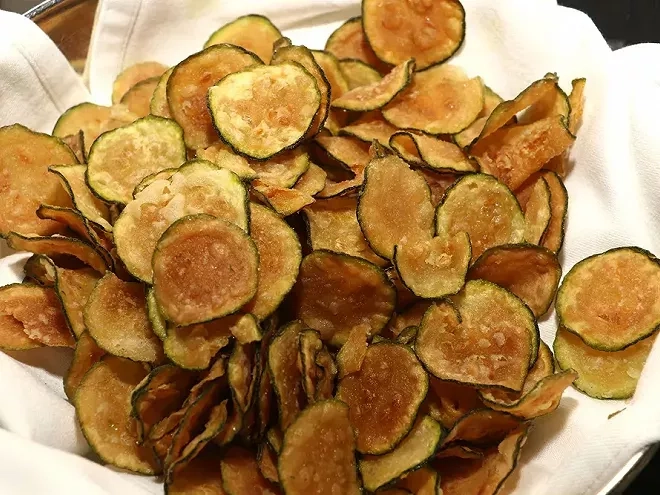 Recette de chips d’aubergine : croustillantes, légères et pleines de saveurs