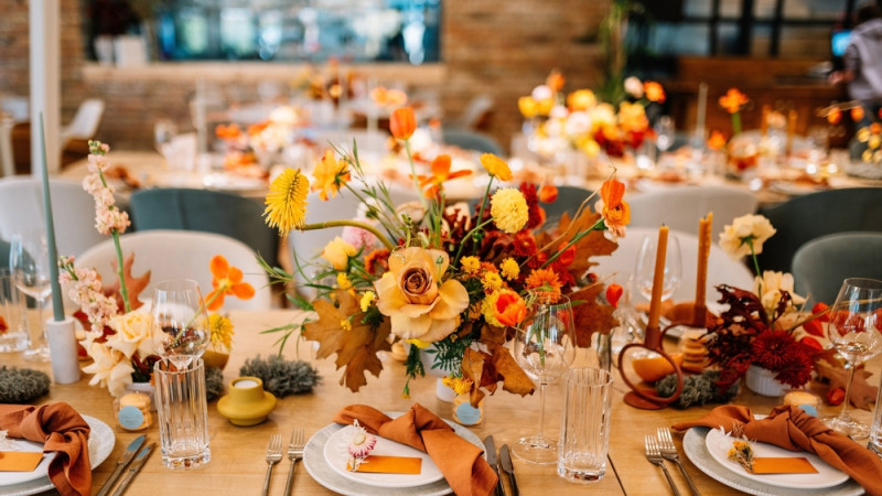 Comment bien s’habiller pour un mariage d’automne ?