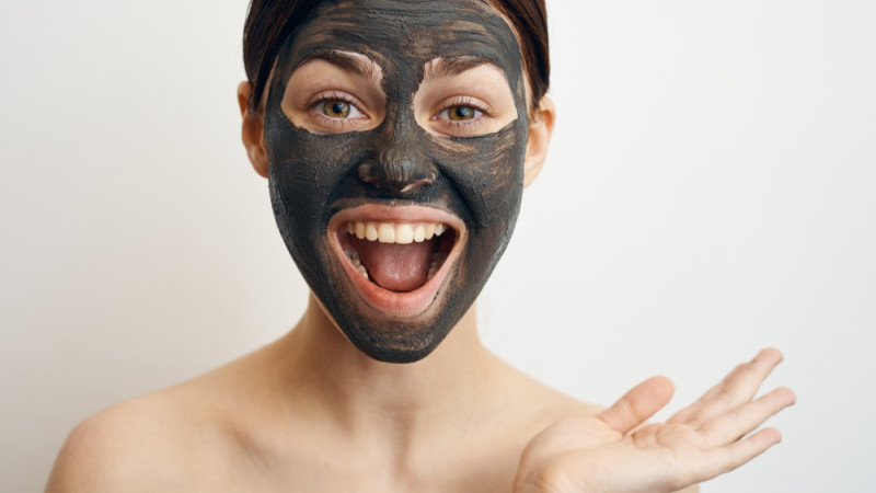 5 utilisations beauté du charbon