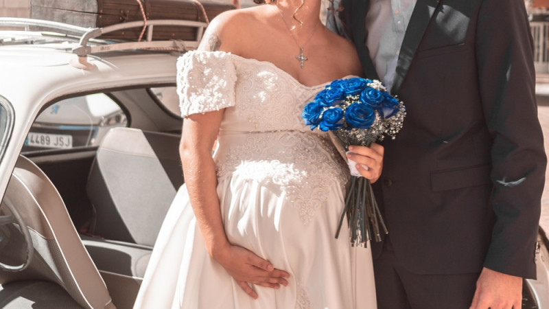 Quelle tenue choisir pour votre mariage si vous êtes enceinte ?