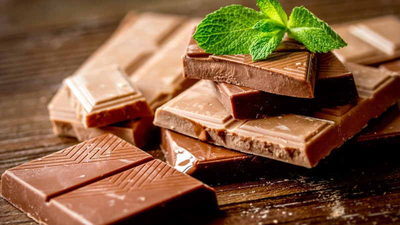 Le chocolat au lait est-il calorique ?