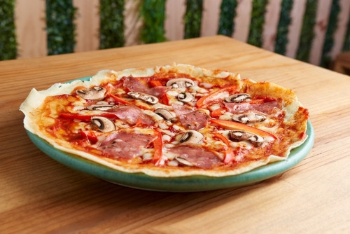 La pizza-crêpe : la recette amusante qui ravira petits et grands !