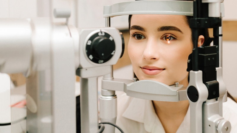 10 symptômes où il faut rapidement consulter un ophtalmologue