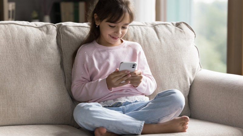 À partir de quel âge donner un téléphone à son enfant ?