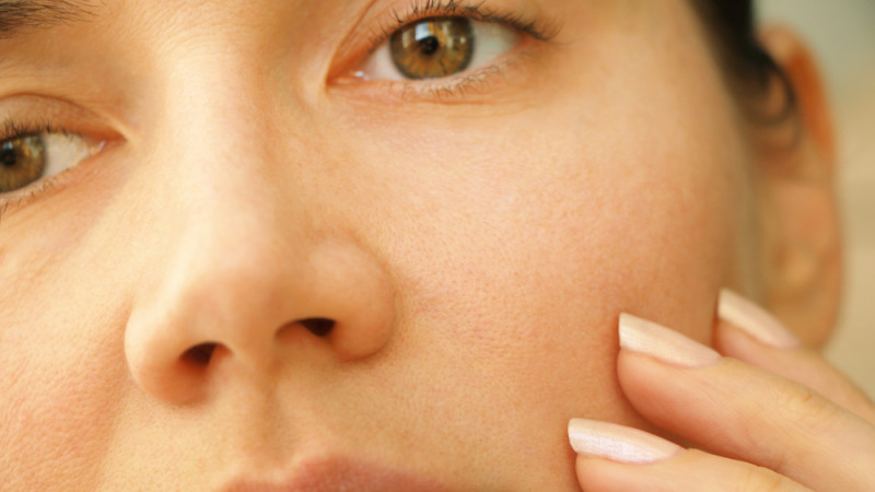 Pores dilatés : quelles solutions ?
