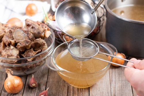 Bone Broth : le bouillon miracle qui régénère le corps de l’intérieur