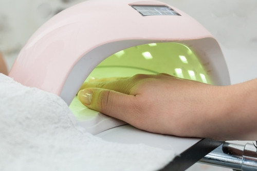 Vernis semi-permanents : le piège beauté que l’on croyait inoffensif
