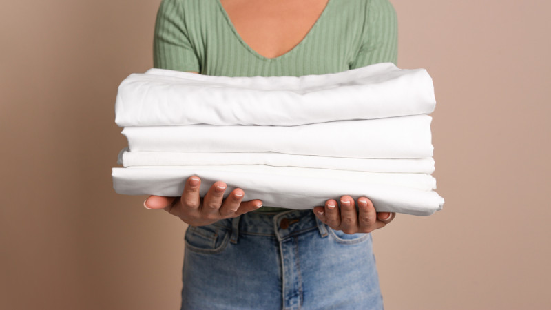 Comment plier un drap-housse facilement ?