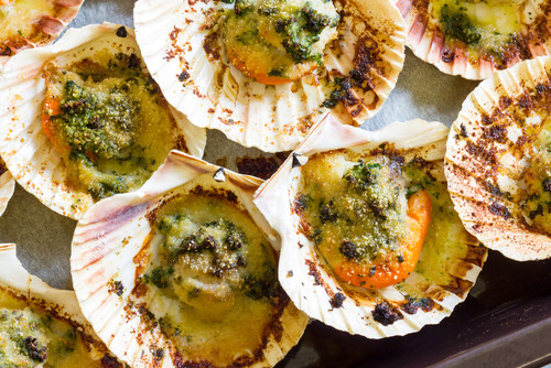 Coquilles Saint‑Jacques à la bretonne