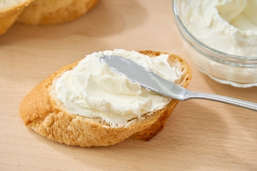 Un fromage à tartiner très bien noté : la belle surprise en rayon