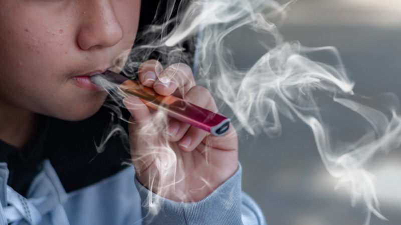 Vapotage chez les enfants : un risque pour leur avenir