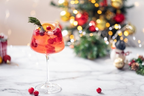 10 recettes de cocktails de Noël pour sublimer vos fêtes avec ou sans alcool