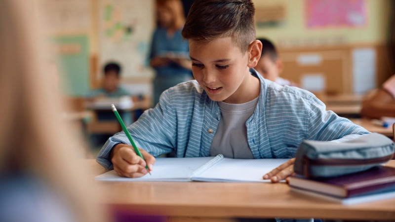 Mon enfant est plus sage à l’école qu’à la maison : pourquoi ?