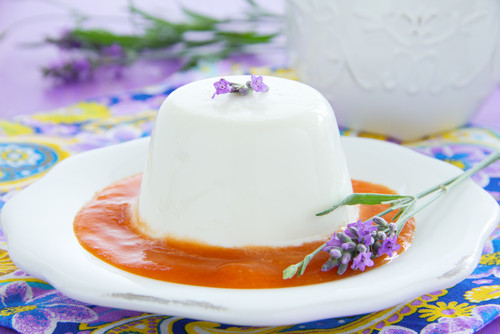 10 recettes de desserts avec des fleurs : gourmandise, élégance et plaisir végétal