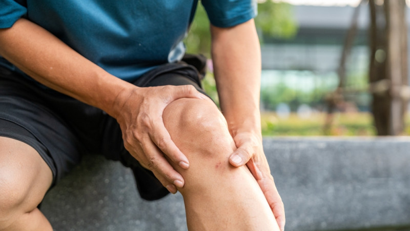 Genou qui craque : un symptôme bénin ?