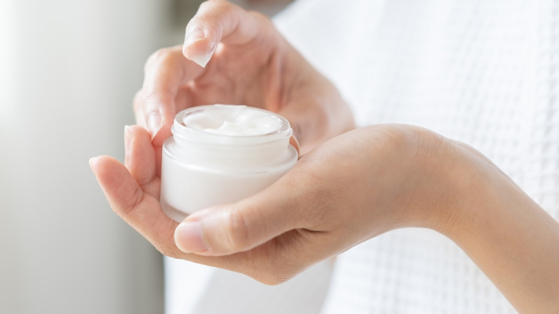 Combien de temps se conserve une crème pour le visage ?