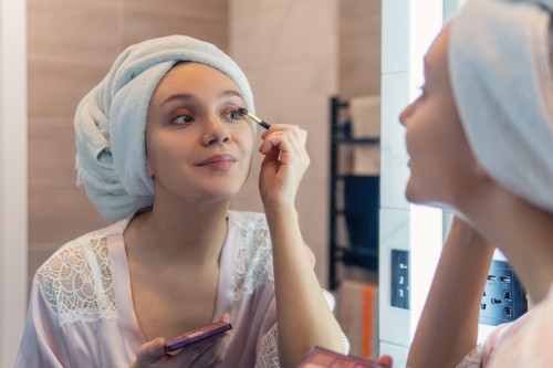 Savez-vous vraiment mettre vos yeux en valeur ? Suivez le guide !