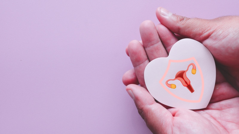 cœur avec icone médicale de SOPK