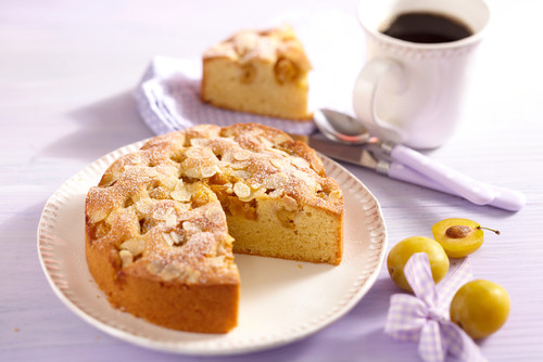 Recette de cake à la mirabelle : moelleux, fruité et simple à réaliser