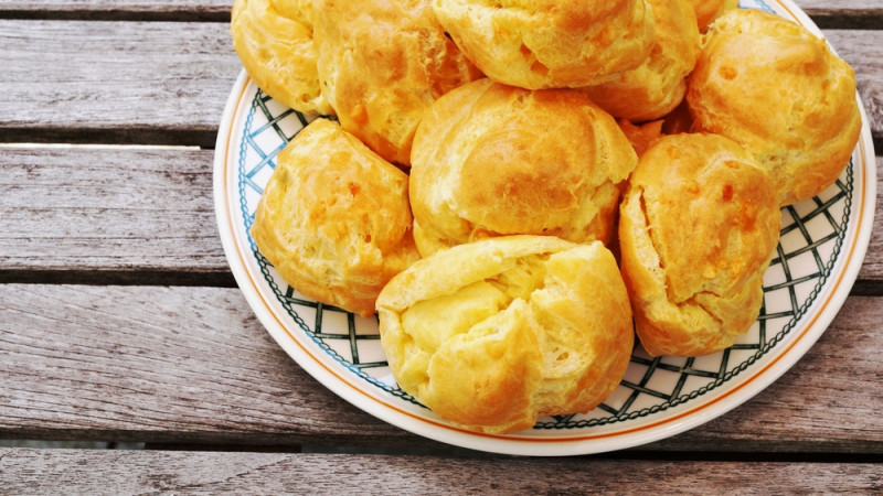 assiette de gougères 