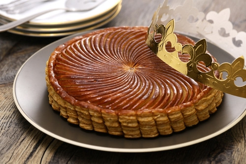 Comment décongeler une galette des rois facilement ? Les bons gestes pour une pâte croustillante et une frangipane fondante