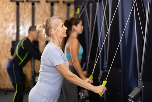 Perdre du ventre : pourquoi le Skierg est la machine idéale pour brûler la graisse abdominale