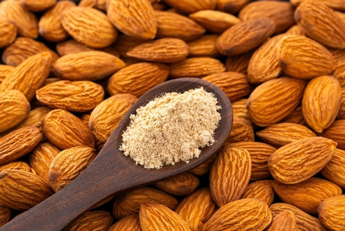 Comment faire sa poudre d’amandes maison ? Facile, rapide et 100 % naturelle