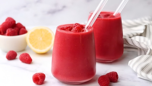 10 recettes spécial blender : simples, rapides et ultra pratiques au quotidien