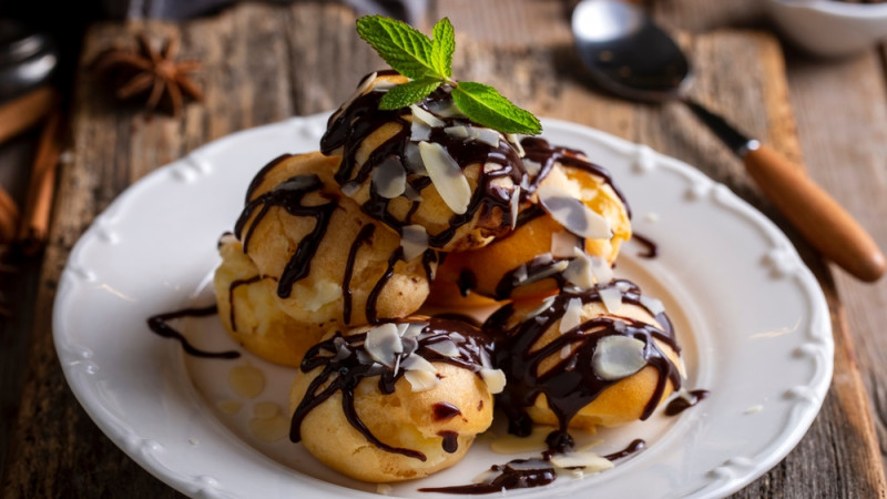 profiteroles