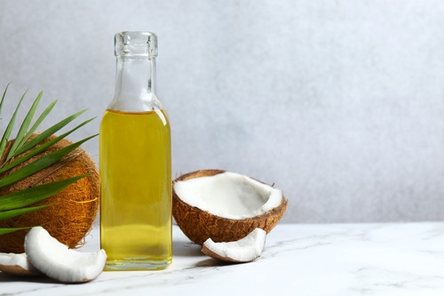 L’huile de coco est-elle bonne pour cuisiner ? Ce qu’il faut vraiment savoir