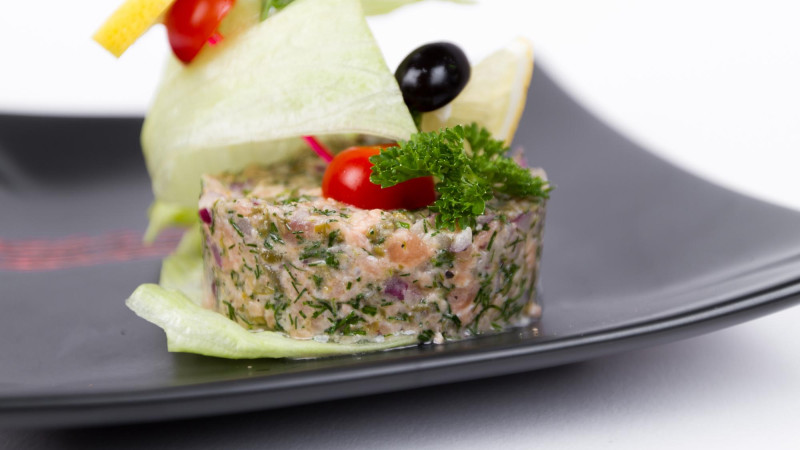 Tartare d’avocat crevettes et fromage