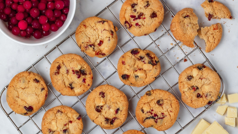 Cookies express cranberries