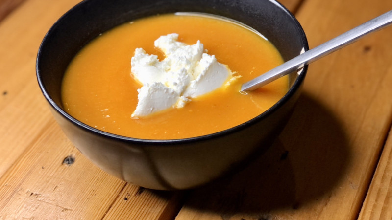 Soupe de carottes au fromage frais
