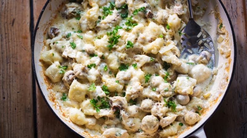 Gratin de gnocchis au poulet et poireaux
