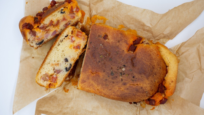 Cake chorizo feta