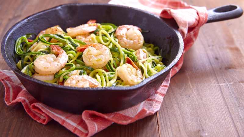 Crevettes à l'ail et spaghetti de courgettes