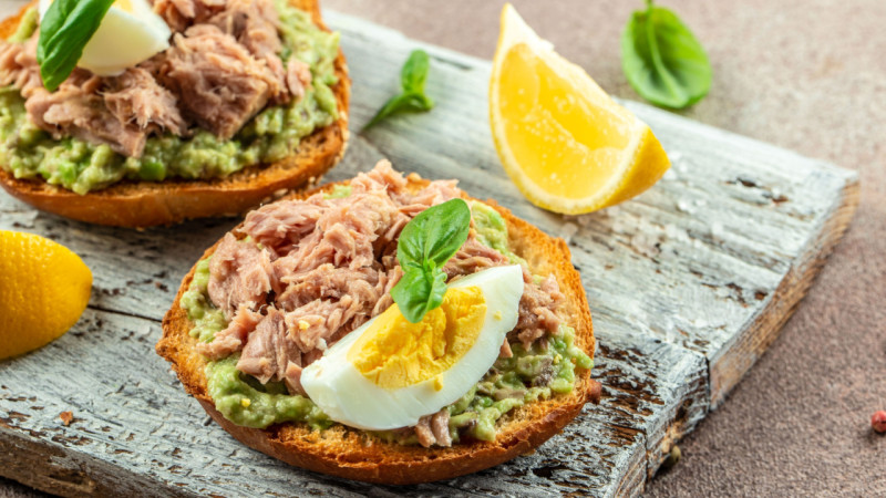 Sandwich avocat thon
