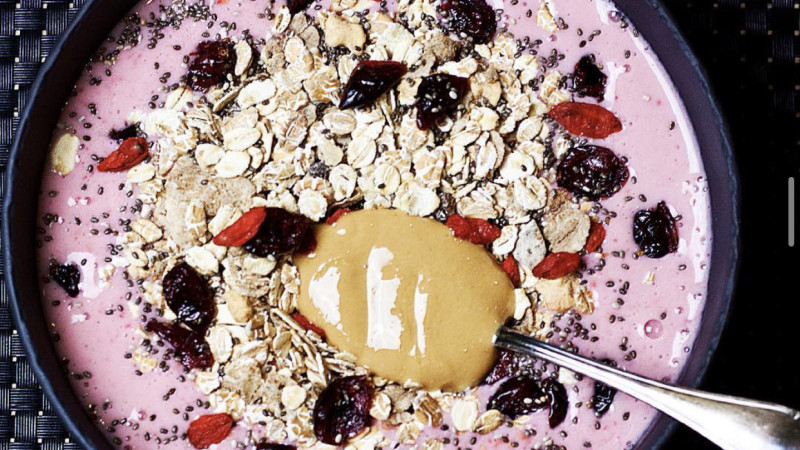 Smoothie bowl rose