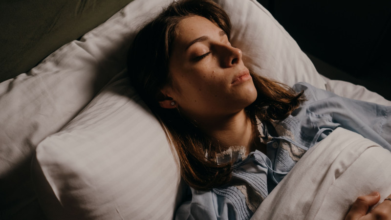 Femme qui dort
